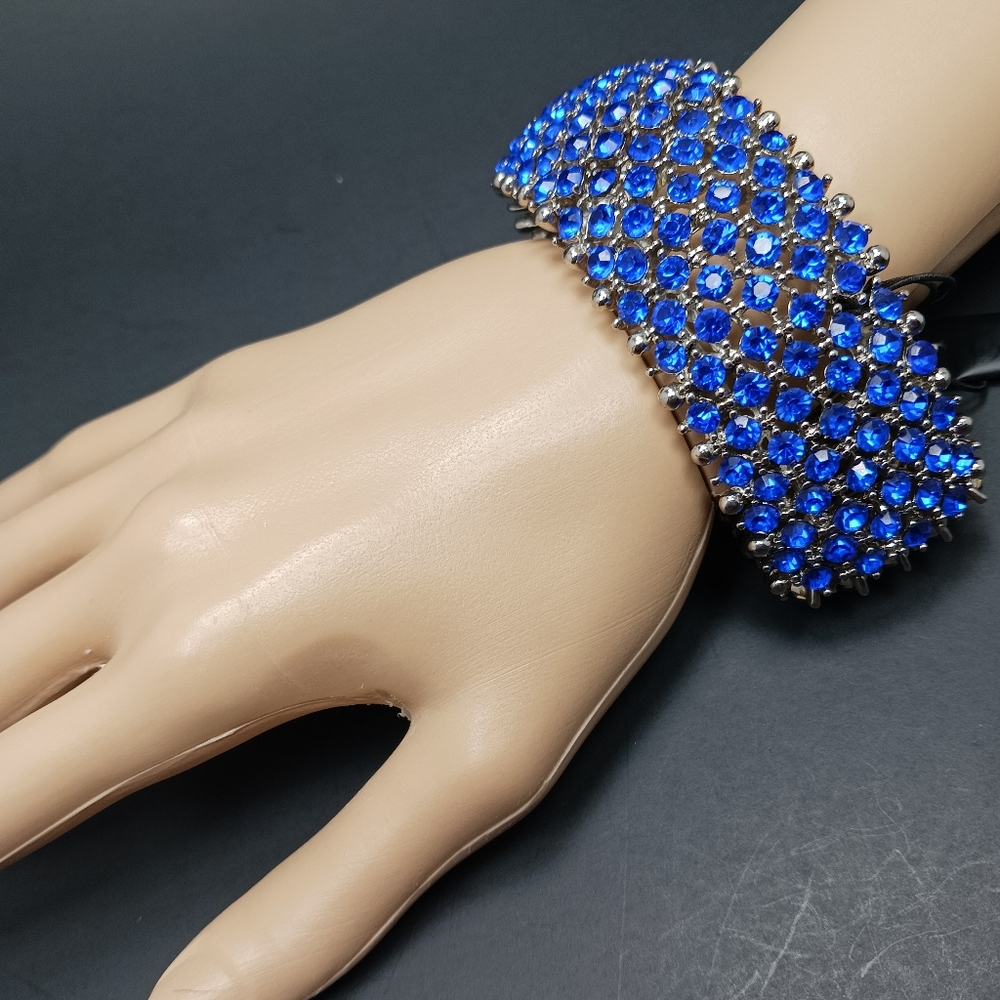 RSVP Midweight Silver Metal & Bright Blue Jeweled Sections Elasticized Cuff NWT
